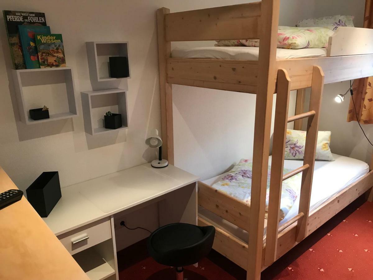Ferienwohnung Julia Бриксен-им-Тале Екстериор снимка